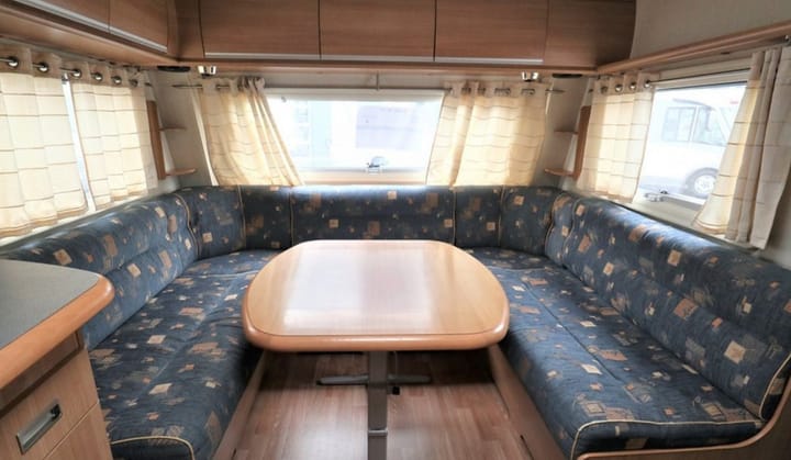 Magisk lampa och husvagnsbyte.